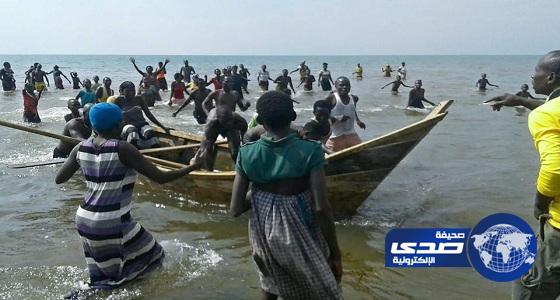 مصرع 30 في إنقلاب مركب يحمل فريق كرة قدم ومشجعيه في بحيرة بأوغندا