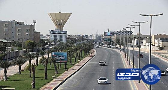 شاب يسقط ميتا أثناء لعب مباراة كرة قدم  في القطيف