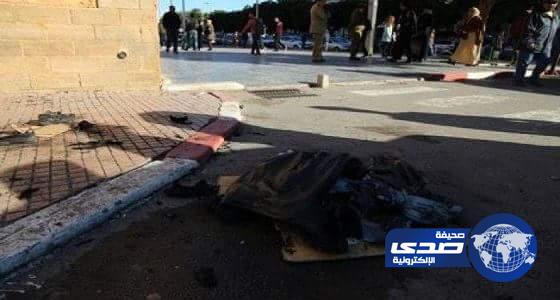 بالصور.. بائع مغربي يضرم النيران في نفسه أمام مركز للشرطة بسبب السرقة