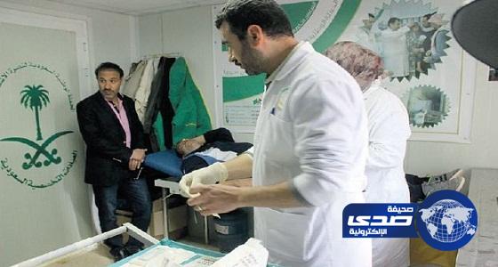 العيادات التخصصية السعودية تصرف 2049 وصفة طبية للاجئين السوريين بمخيم الزعتري