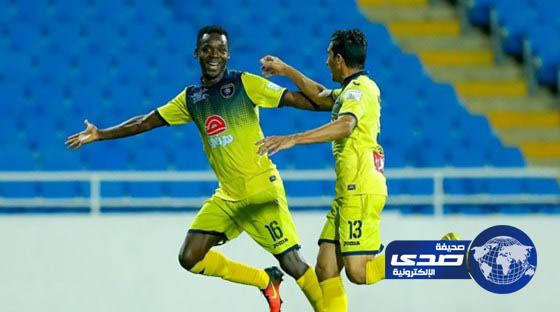 التعاون يفوز على الوحدة بثلاثية