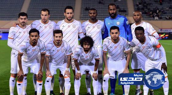 الشباب يبحث عن الفوز الغائب أمام الباطن