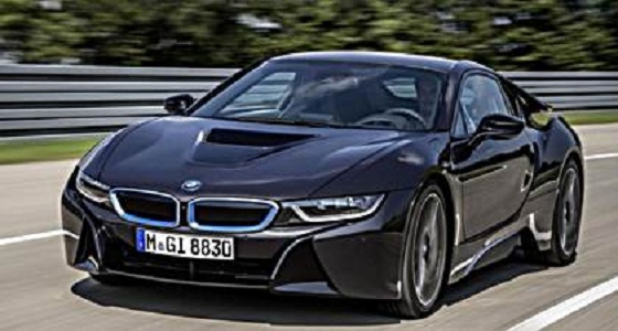 بالفيديو.. اختبار تصادم لسيارة «BMW»  الحديثة