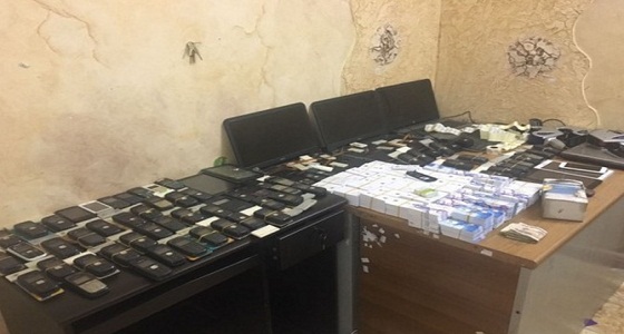 “شرطة الرياض” تلقي القبض على عصابة تسرق رصيد شحن شركات الاتصالات