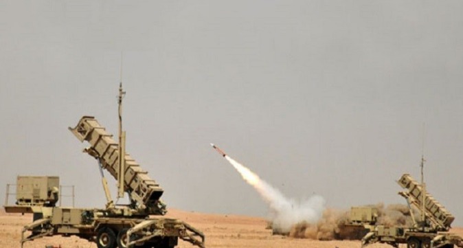 الدفاع الجوي يعترض صاروخاً أطلقته المليشيات الحوثية باتجاه مدينة نجران