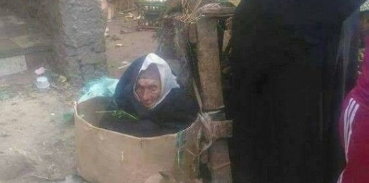 بالفيديو..سيدة الكرتونة الكفيفة : أتمنى أداء الحج