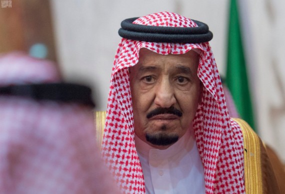 خادم الحرمين يمنع أميراً سعودياً من تملك أرض حكومية بالطائف