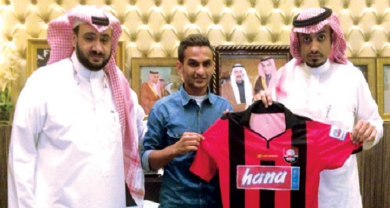 الرائد يستغني عن مهاجمه “علي خرمي”