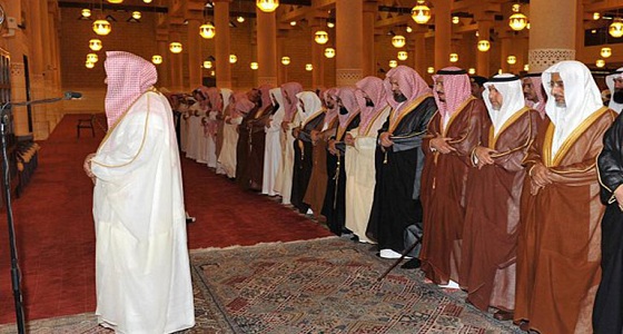 جموع المصلين يؤدون صلاة الاستسقاء في المملكة