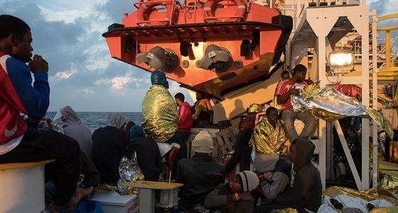 إيطاليا تنقذ 1000 مهاجر من الغرق فى البحر المتوسط