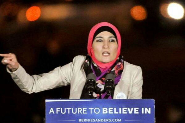 ناشطة أمريكية تدافع عن تطبيق الشريعة بالمملكة تتعرض لحملة شرسة