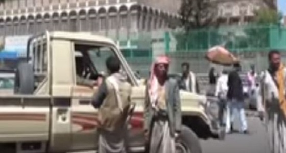بالفيديو..  قيادي حوثي يدلي باعترافات خطيرة عن دور إيران وحزب الله في اليمن