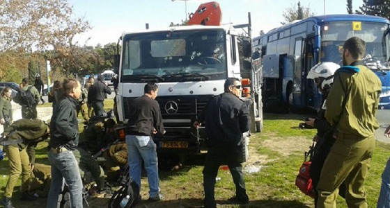 مقتل وإصابة 18 صهيوني في حادث دهس بالقدس المحتلة