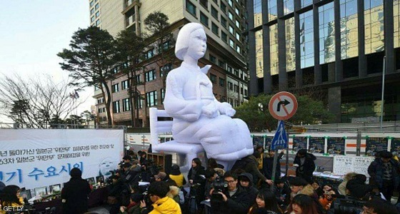 كوريا الجنوبية تعتذر لليابان بسبب تمثال يرمز للإستعباد الجنسي