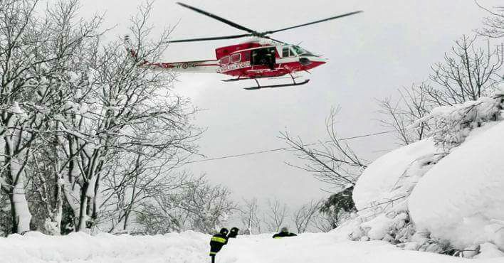العثور على 6 أحياء بعد حادثة انهيار جليدي على فندق بإيطاليا