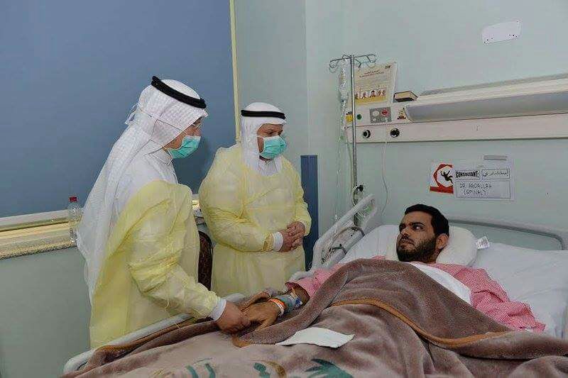 مدير جامعة المؤسس يزور مبتعث بمستشفى الملك سعود بالرياض
