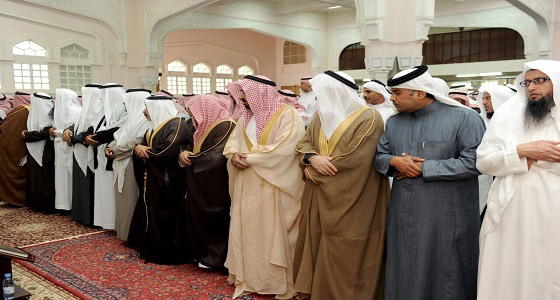 بالصور ..أمير منطقة الباحة يقدم تعازية لشيخ قبيلة بني كبير