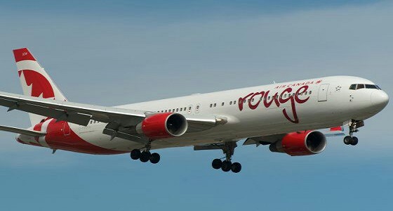 “الخطوط الكندية” تكافئ طبيبًا سعوديًا لإنقاذه حياة راكبة ‏على إحدى رحلاتها