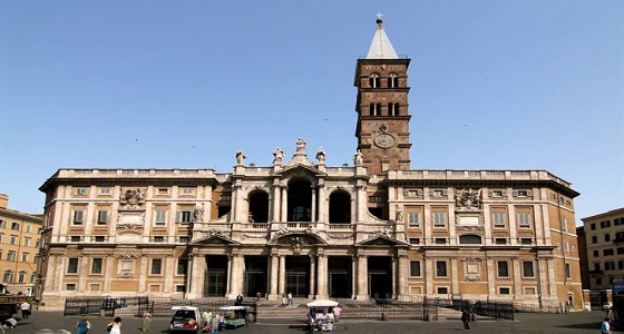 شخص يهاجم كاهنا وأحد العاملين بكنيسة سانتا ماريا ميجورى في روما