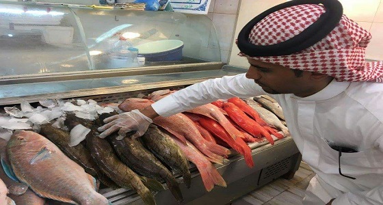 إلزام مستثمر سوق سمك بتوفير الإشتراطات الصحية بمكة