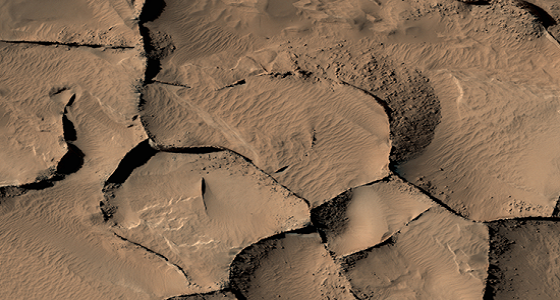 اكتشاف أبنية على سطح المريخ مكونة من 16 طابقا