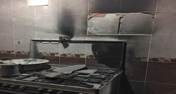 بالصور ..إخماد حريق بمزرعة وآخر بمطبخ شقة سكنية في العلا