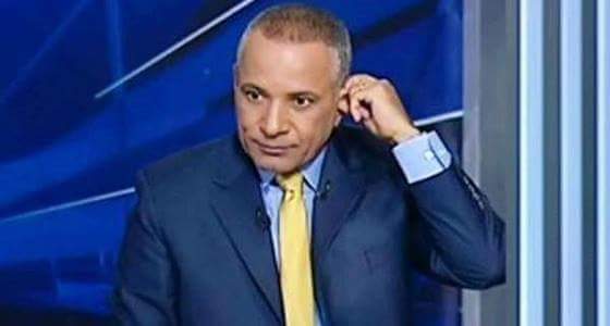 مذيع مصري يسرب مكالمة لرئيس أركان الجيش