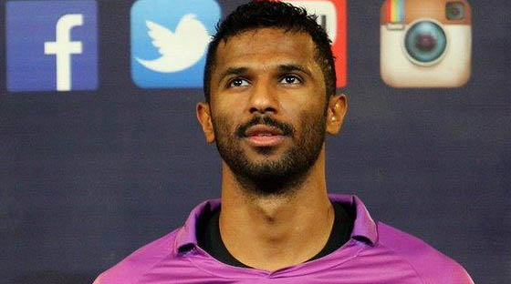 الشباب يشكو الاهلي بسبب حارسه !