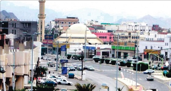 جامعة الباحة تكشف تفاصيل إغماء طالبة في قاعة الامتحان بكلية العلوم بالمخواه وحقيقة تأخر دخول ” الهلال “