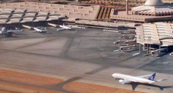 هبوط طائرة عمانية اضطرارياً في مطار الرياض لإنقاذ حياة مسافر فلبيني