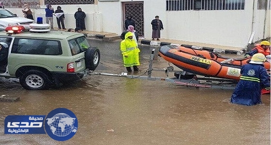 مدني عسير يباشر 600 بلاغ نتيجة هطول الأمطار الغزيرة