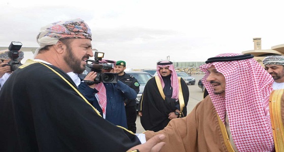 وصول ممثل سلطنة عمان لحضور فاعليات مهرجان الجنادرية