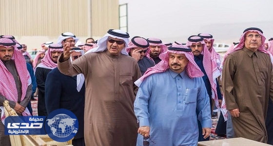 الأمير فيصل بن بندر يزور نادي الطيران المدني بالرياض