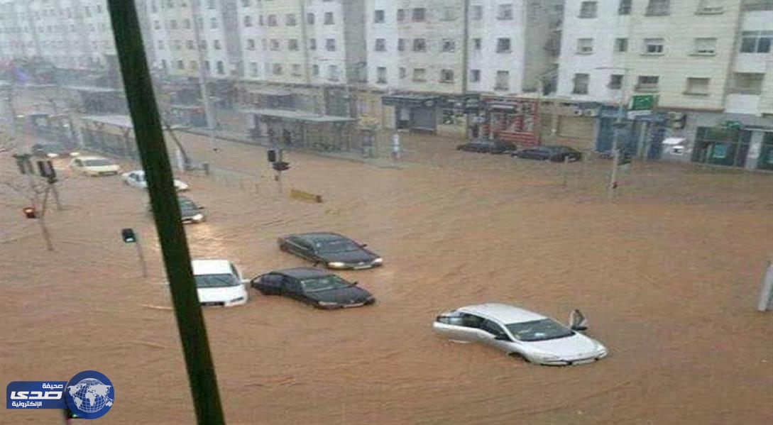 أمطار غزيرة توقف الحركة شمال العاصمة المغربية