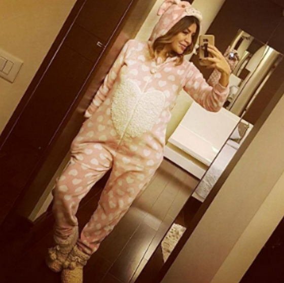 أمل أبو شوشة تستعرض حملها..