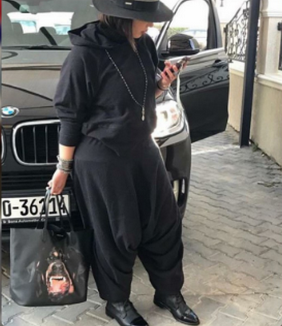 لوك غريب لهنادي الكندري..