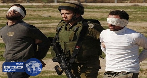 قوات الاحتلال تعتقل 4 فلسطينيين شرق قلقيلية