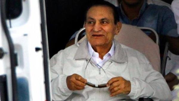 محكمة النقض المصرية توافق على الانعقاد خارج دار القضاء لمحاكمة مبارك