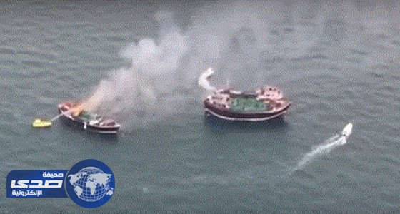 بالفيديو.. حريق يغلق الجسر العائم في دبي