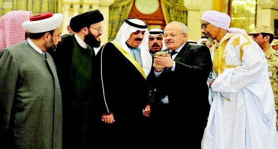 نائب رئيس جامعة القاهرة يسترجع موقفا له مع الملك خلال زيارته لمصر