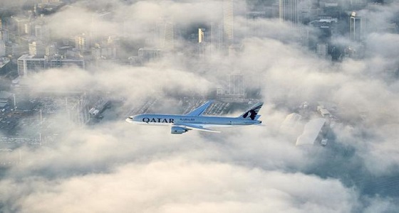 طائرة قطرية تهبط في مطار أوكلاند بعد تنفيذ أطول رحلة في العالم