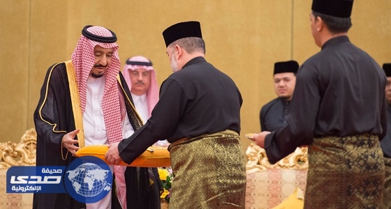 خادم الحرمين يشهد توقيع أربع اتفاقيات ومذكرات تفاهم بين المملكة وماليزيا