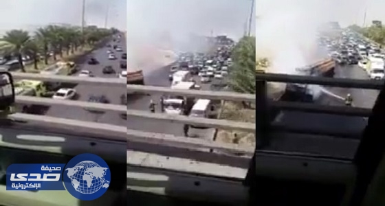 بالفيديو.. احتراق شاحنة  في مخرج 8 بدائري الرياض الشرقي