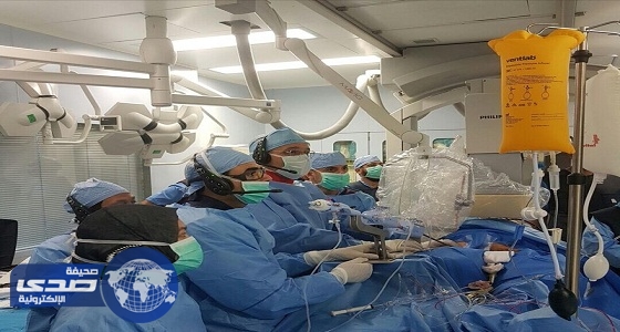 إجراء عملية إصلاح للصمام المترالي لمريضة بدون جراحة في مكة