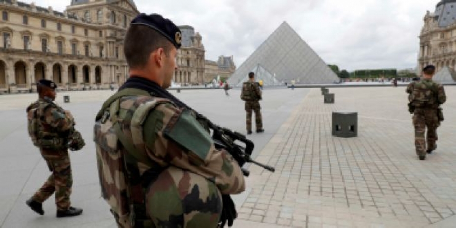 المدعى العام الفرنسي: منفذ هجوم اللوفر مصري