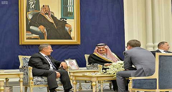 بالصور..أمير منطقة الرياض يقيم مأدبة عشاء تكريماً لرئيس  تاتارستان