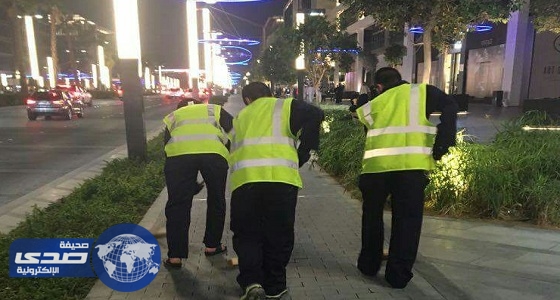 حاكم دبي يعاقب مفحطي «سيتي ووك» بتنظيف الشوارع 4 ساعات يومياً