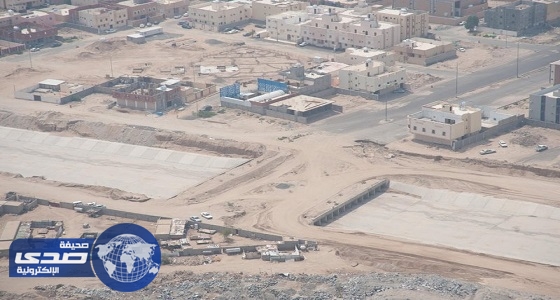 أمانة مكة تتأكد من شبكات تصريف مياه السيول تحسبا للأمطار