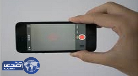 زوجة مالك مدرسة من جنسية عربية تصور المعلمات للتشهير بهن