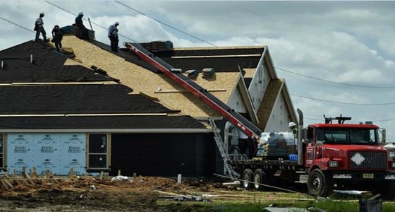 مختصون يقترحون التوجه للمباني الخشبية لقلة تكلفتها وقوة مقاومتها